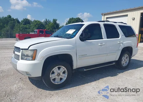 2009 Chevrolet Tahoe Lt2 z USA, uszkodzony, nr VIN 1GNFC230X9R201607